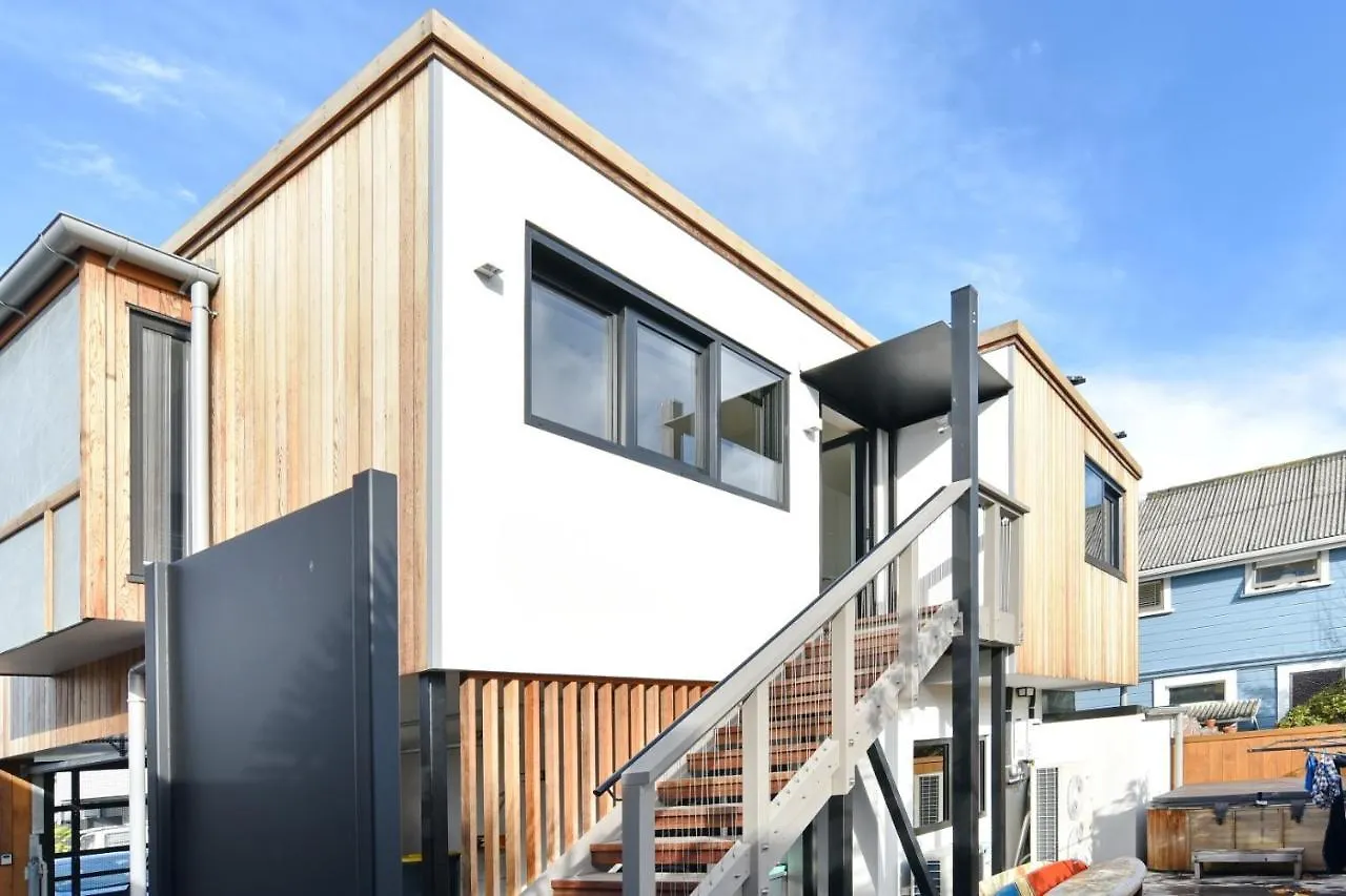 Esplanade Beach House - Christchurch Holiday Homes 0*,  Neuseeland