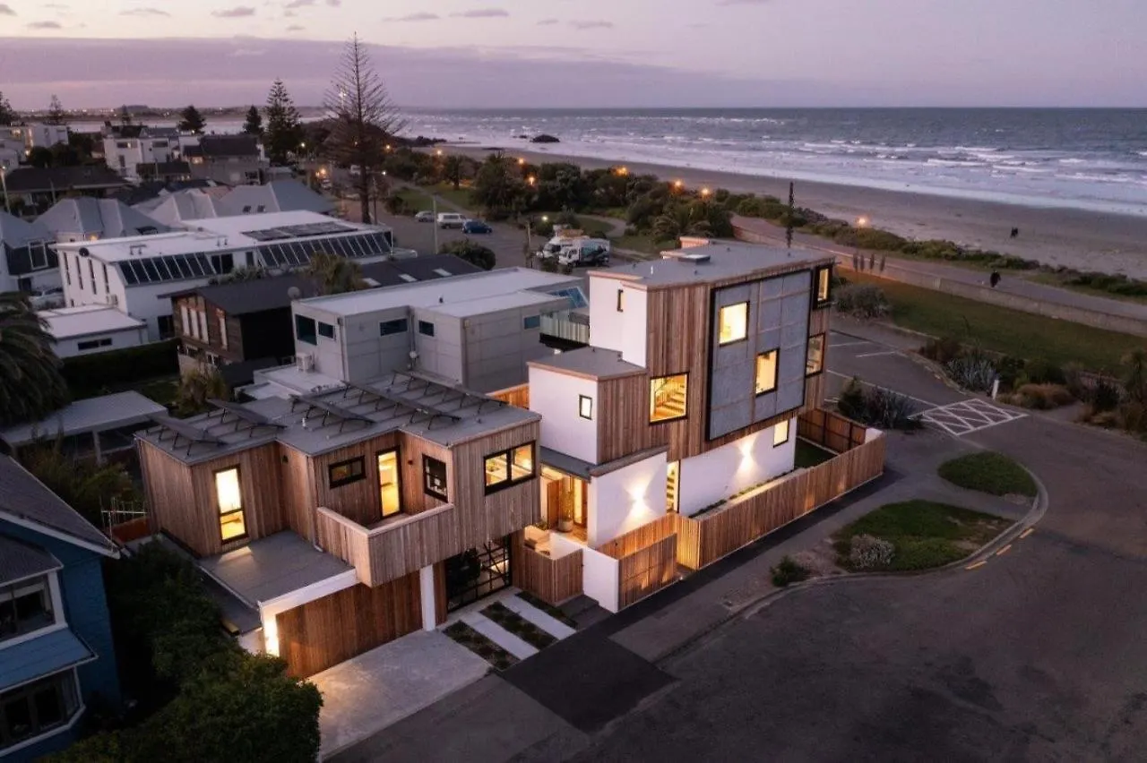 Esplanade Beach House - Christchurch Holiday Homes Neuseeland
